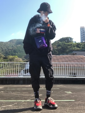 「Gosha Rubchinskiy（ゴーシャラブチンスキー）のアイテム（パーカー）」を使った、441kazu10@DEJAVU＋さん（メンズ・178cm）の秋コーディネート