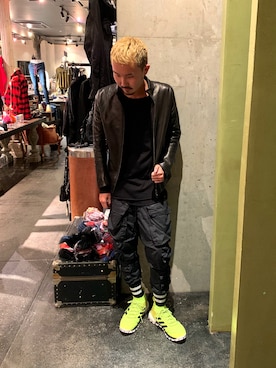 「ROYAL FLASH（ロイヤルフラッシュ）のアイテム（ライダースジャケット）」を使った、Shuto Shimanakaさん（メンズ・181cm）の秋コーディネート