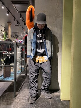「PASCAL MARIE DESMARAIS（パスカルマリエデマレ）のアイテム（デニムジャケット）」を使った、Shuto Shimanakaさん（メンズ・181cm）の冬コーディネート