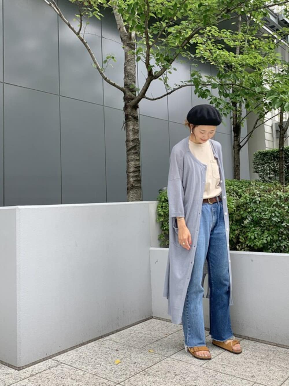 「カーディガン、大人カジュアル、MANASTASH、リメイク、リネン、古着MIX、きれいめカジュアル、ノースリーブ、BEAVER上野、ファッションの力を信じよう」｜「MANASTASHのMANASTASH/マナスタッシュ　Ws SLEEVELESS POCKET TEE ウィメンズスリーブレスポケットティー（Tシャツ/カットソー、ベージュ系）」を使った、YOSHIHARUさん（レディース・168cm）の夏コーディネートの1枚目の写真