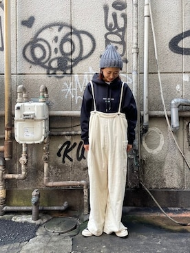 「MANASTASH（マナスタッシュ）のアイテム（オールインワン・サロペット）」を使った、YOSHIHARUさん（レディース・168cm）の秋コーディネート