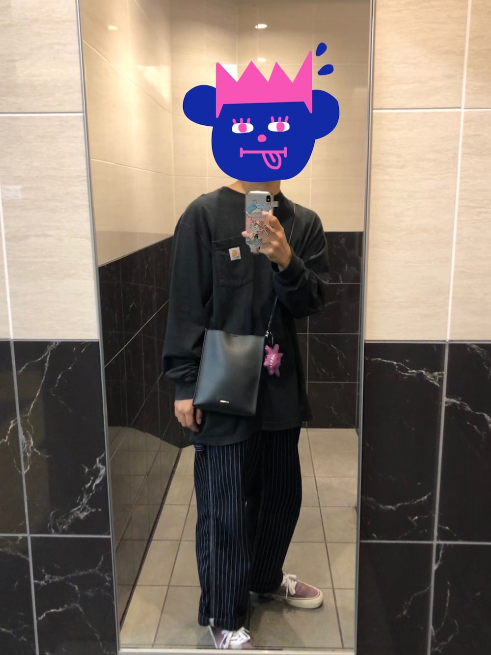 「秋のマイ旬スタイル、秋コーデ、おしゃれさんと繋がりたい、シンプルスタイル、いいね、save、フォローお願いします🤑、大学生、GU、ロンT、フォローミー」｜「ゲンガーのアイテム（その他小物、パープル系）」を使った、たすさん（メンズ・172cm）の秋コーディネートの1枚目の写真