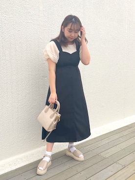 「袖ボリューム」｜「アイテム（ジャンパースカート）」を使った、sanaさん（レディース・157cm）の春コーディネート