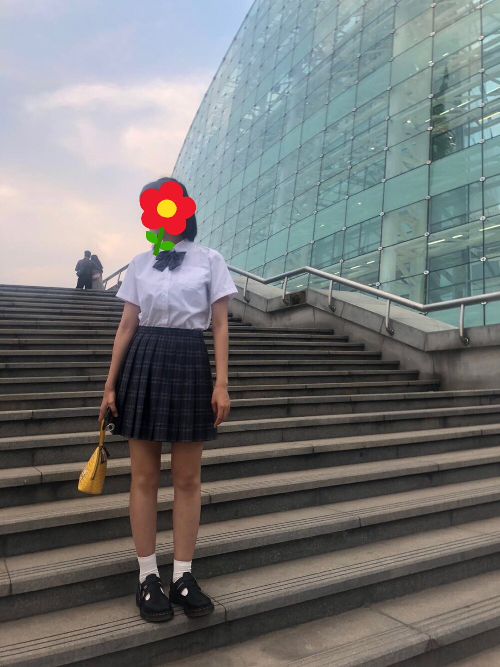 「JK」｜「黛jkのアイテム（スカート、ブルー系）」を使った、小小2199さん（レディース・163cm）の夏コーディネートの1枚目の写真