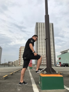 「black」｜ᛚᛁᛚᛚᛖ ᛒᛖᚱᛋᛖᚱᚴᚱさん（メンズ・165cm）の春コーディネート