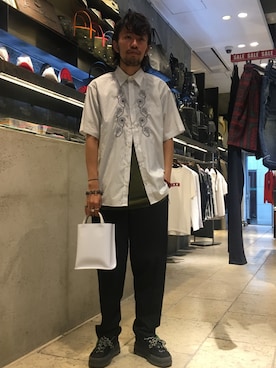 「B'2nd（ビーセカンド）のアイテム（パンツ）」を使った、大空さん（メンズ・178cm）の夏コーディネート