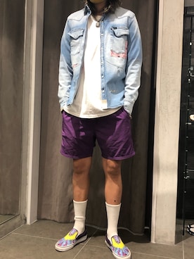「surt（サート）のアイテム（トップス）」を使った、大空さん（メンズ・177cm）の夏コーディネート