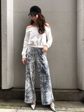 「EGOIST（エゴイスト）のアイテム（Tシャツ/カットソー）」を使った、EGOIST staffさん（レディース・162cm）の春コーディネート