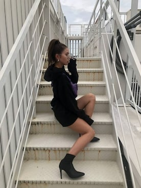 「アイテム（ボディバッグ/ウエストポーチ、パープル系）」を使った、EGOIST staffさん（レディース・160cm）の秋コーディネート