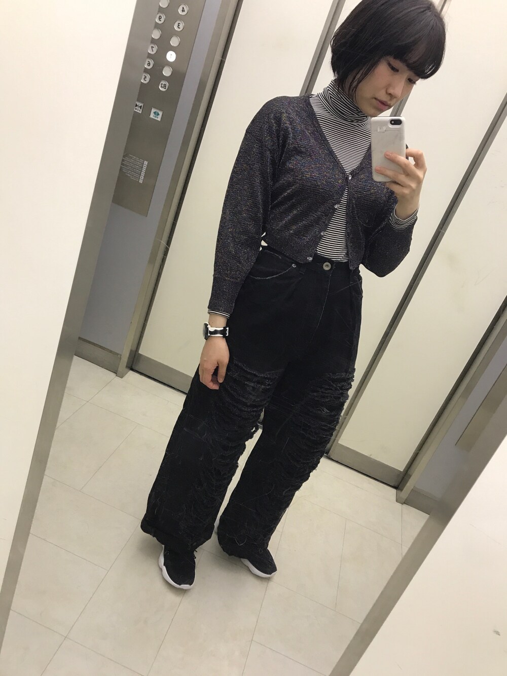 「オトナカジュアル、春コーデ、reebok、スニーカー、ダメージデニムパンツ、Another Edition、シースルー、jouetie、デニム、UNIQLO」｜「instagram🏃🏃のアイテム（その他、その他）」を使った、m o e○▲□さん（レディース・161cm）の春コーディネートの1枚目の写真