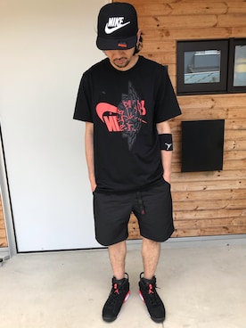 「NIKE（ナイキ）のアイテム（Tシャツ/カットソー、ブラック系）」を使った、ハヤさん（メンズ・172cm）の春コーディネート
