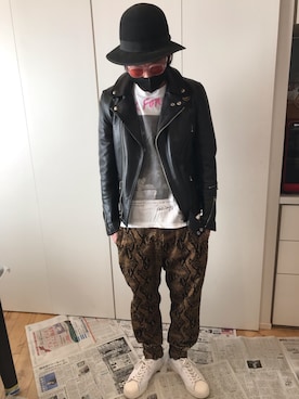 「VINTAGE（ヴィンテージ）のアイテム（Tシャツ/カットソー、ホワイト系）」を使った、ハヤさん（メンズ・172cm）の冬コーディネート