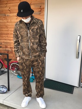 「Supreme （シュプリーム）のアイテム（シャツ/ブラウス、ブラウン系）」を使った、ハヤさん（メンズ・172cm）の冬コーディネート