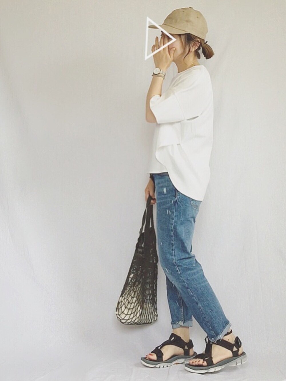 「スポサン、スポーツサンダル、カジュアル、春コーデ、ootd、オトナカジュアル、夏コーデ、白Tシャツ」｜「JOURNAL STANDARD relumeのADDICT ポンチ ショートスリーブプルオーバー◆（Tシャツ/カットソー、ホワイト系）」を使った、chanpekoさん（レディース・153cm）の春コーディネートの1枚目の写真