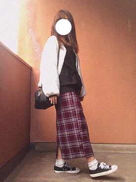 「KANGOL（カンゴール）の【70】【KANGOL(カンゴール)】ワンポイントスエット（スウェット、ブラック系）」を使った、みさきさん（レディース・159cm）の冬コーディネート