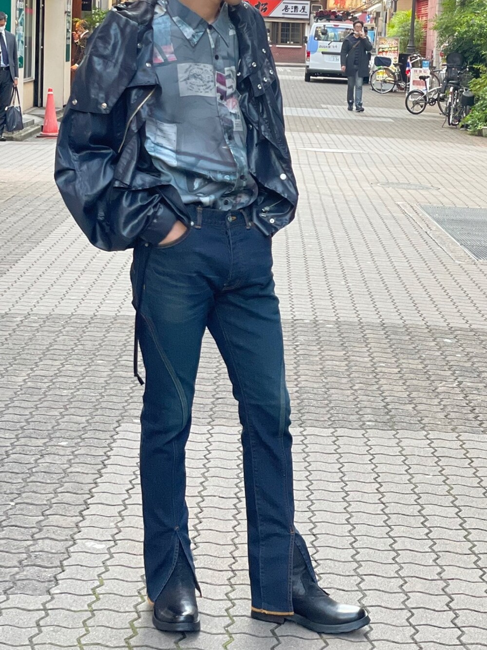 BED J.W. FORDのナイロンジャケットを使った人気ファッション