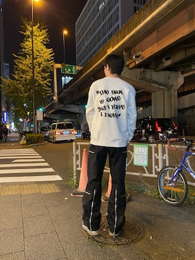 「ロイヤルフラッシュ」｜「アイテム（スウェット）」を使った、ゆうきさん（メンズ・174cm）の秋コーディネート