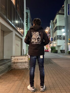 「roarguns（ロアーガンズ）のアイテム（ジャケット/アウター）」を使った、ゆうきさん（メンズ・174cm）の冬コーディネート