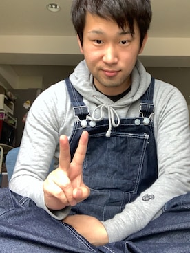 「EVISU（エヴィス）のアイテム（サロペット/オーバーオール）」を使った、をたくさん（メンズ・172cm）の春コーディネート