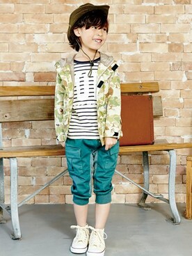 「アイテム（ミリタリージャケット）」を使った、KRIFF MAYERさん（キッズ・115cm）の春コーディネート