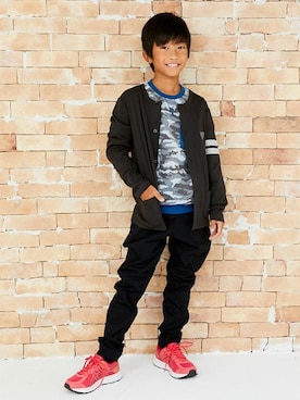 「CUB by KRIFF MAYER（カブバイクリフメイヤー）のアイテム」を使った、KRIFF MAYERさん（キッズ・136cm）の秋コーディネート