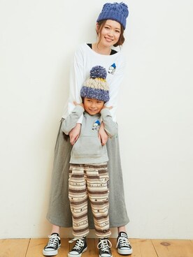「親子でおそろい」｜「アイテム（ニットキャップ/ビーニー）」を使った、KRIFF MAYERさん（キッズ・110cm）の秋コーディネート