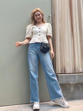 デニムパンツを使った アイスブルー の人気ファッションコーディネート Wear