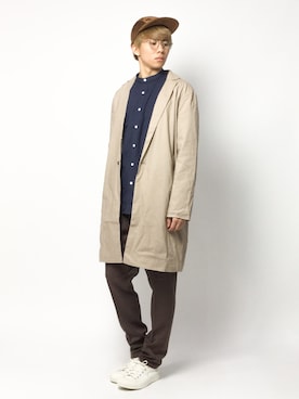 「EMMA CLOTHES（エマクローズ）のアイテム（チェスターコート）」を使った、Ryoさん（メンズ・173cm）の春コーディネート
