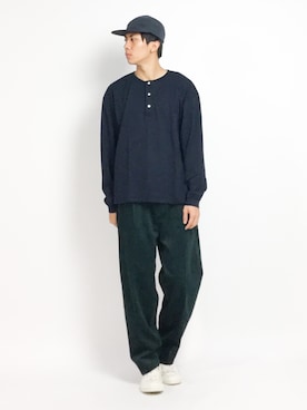 「MONKEY TIME（モンキータイム）のアイテム（パンツ）」を使った、Ryoさん（メンズ・173cm）の秋コーディネート