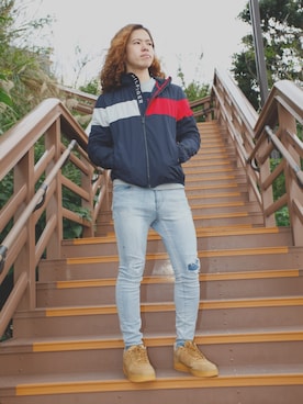 「TOMMY HILFIGER（トミーヒルフィガー）のアイテム（マウンテンパーカー）」を使った、ONGAMANさん（メンズ・174cm）の冬コーディネート