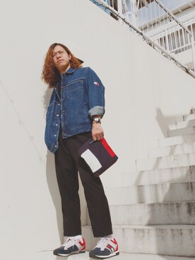 「TOMMY HILFIGER」｜「アイテム（デニムジャケット）」を使った、ONGAMANさん（メンズ・174cm）の春コーディネート