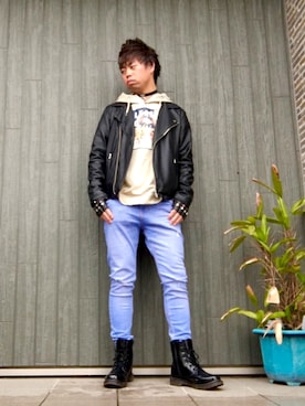 「FOREVER 21（フォーエバー トゥエンティーワン）のアイテム（ライダースジャケット）」を使った、SHINSUKEさん（メンズ・179cm）の冬コーディネート