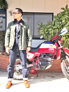 「TOM FORD（トム フォード）のアイテム」を使った、Leeさん（メンズ・174cm）の春コーディネート