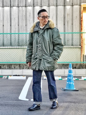 「アイテム（ミリタリージャケット）」を使った、Leeさん（メンズ・174cm）の冬コーディネート