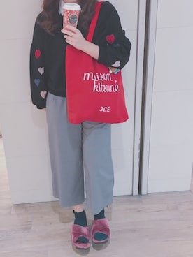 「メゾン キツネ(MAISON KITSUNE)」｜「アイテム（トートバッグ）」を使った、sakikoさん（レディース・161cm）の秋コーディネート