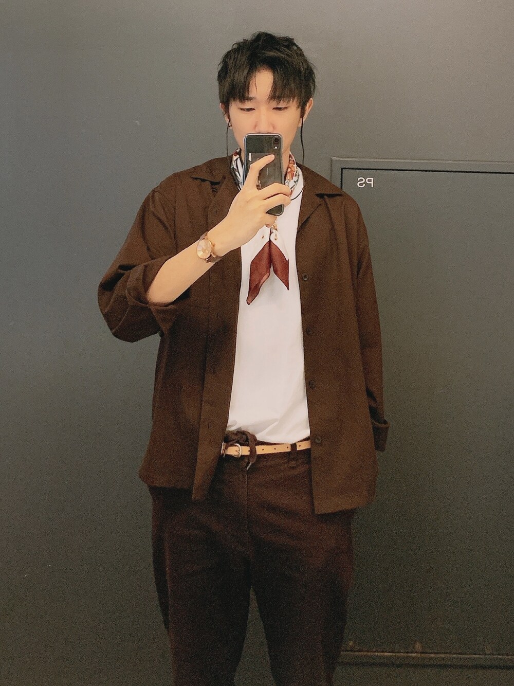 「Hender Schemeのアイテム（ベルト、ベージュ系）」を使った、duoさん（メンズ・181cm）の秋コーディネートの1枚目の写真