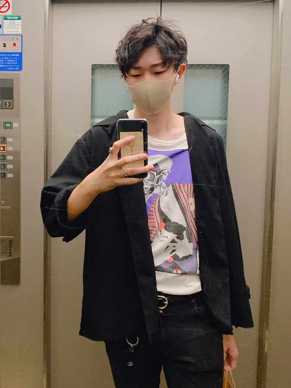 「UNIQLOのアイテム（パンツ、ブラック系）」を使った、duoさん（メンズ・181cm）の夏コーディネートの1枚目の写真