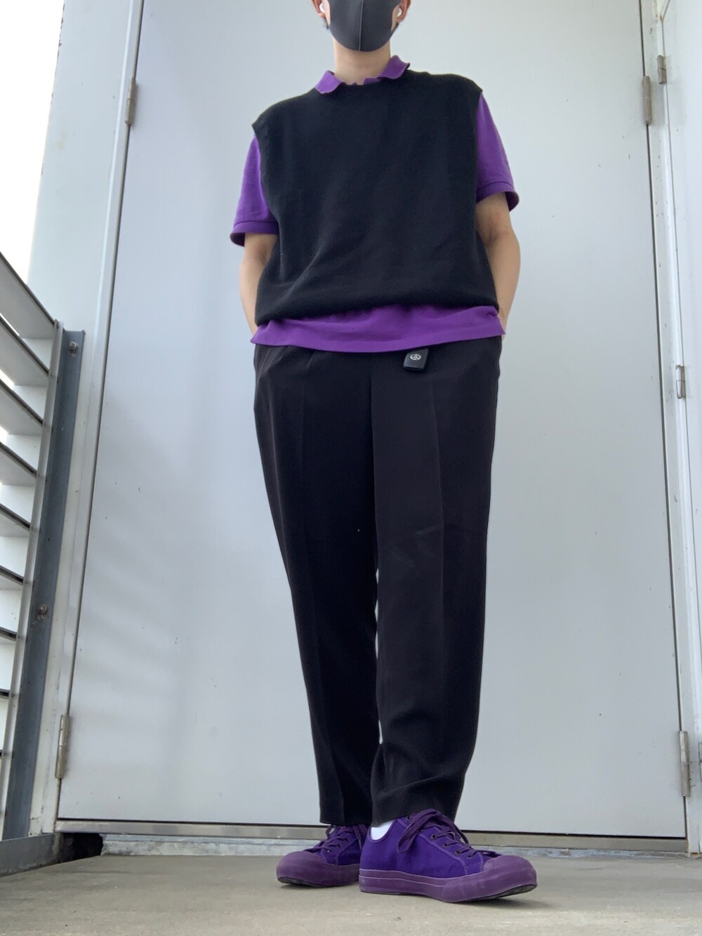 「STUDIONICHOLSON」｜「UNIQLOのアイテム（ベスト、ブラック系）」を使った、duoさん（メンズ・181cm）の夏コーディネートの1枚目の写真