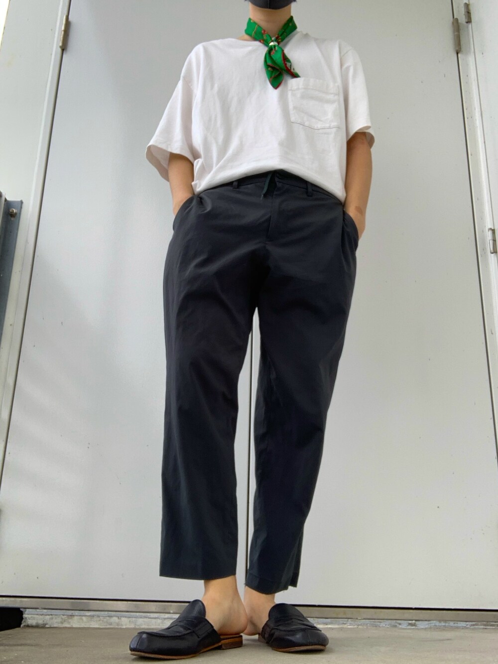 「GUのアイテム（パンツ、グリーン系）」を使った、duoさん（メンズ・181cm）の夏コーディネートの1枚目の写真