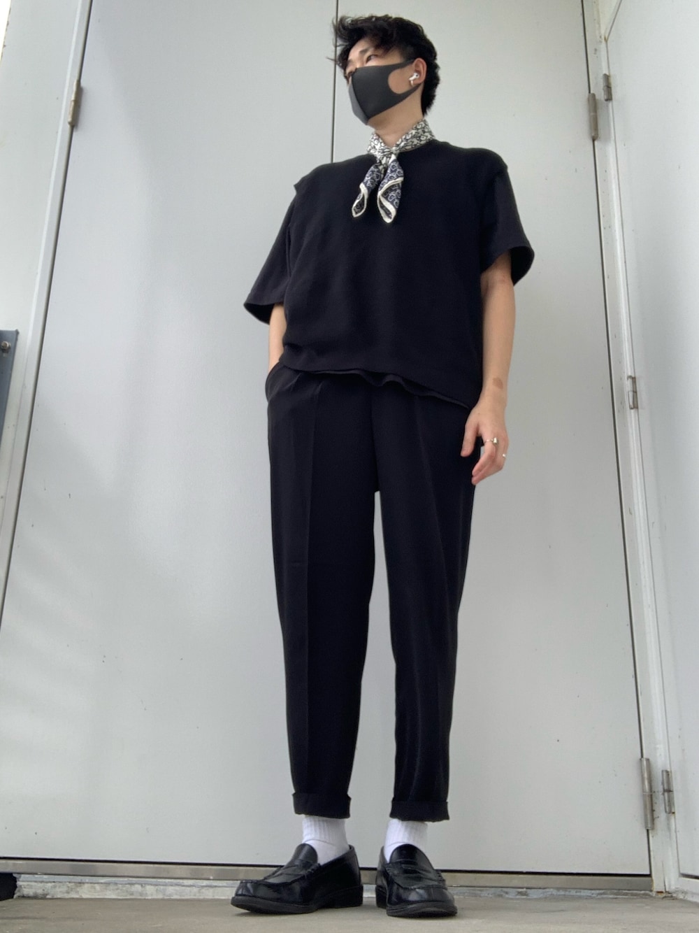 「UNIQLOのアイテム（レッグウェア、ホワイト系）」を使った、duoさん（メンズ・181cm）の夏コーディネートの1枚目の写真
