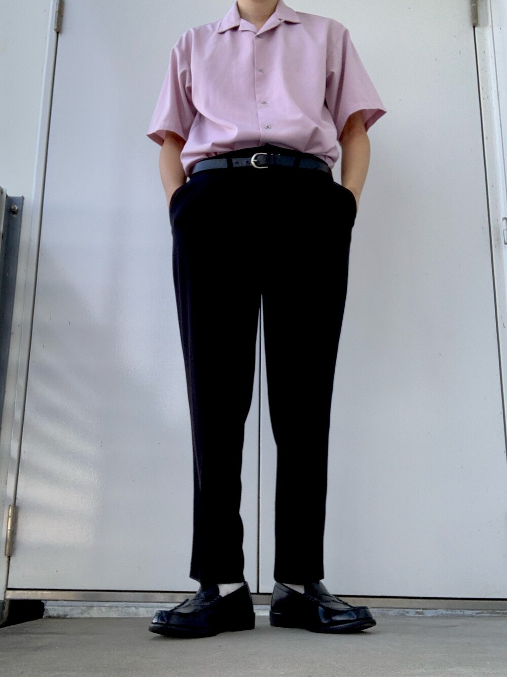 「UNIQLOのアイテム（パンツ、ブラック系）」を使った、duoさん（メンズ・181cm）の夏コーディネートの1枚目の写真
