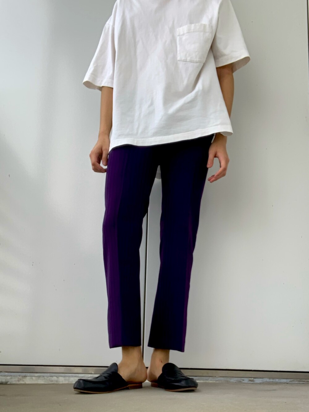 「パープル」｜「usedのアイテム（スラックス、パープル系）」を使った、duoさん（メンズ・181cm）の夏コーディネートの1枚目の写真