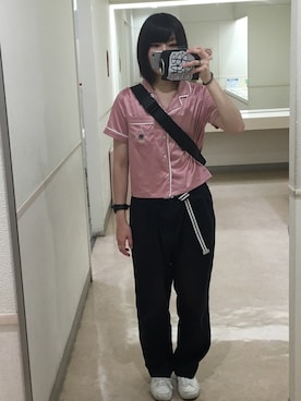 「PAMEO POSE（パメオポーズ）のアイテム（PC・スマホグッズ/家電）」を使った、CHIHOOOOさん（レディース・164cm）の夏コーディネート