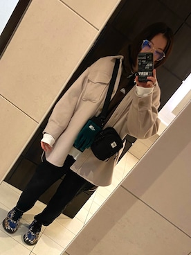 「OPENING CEREMONY（オープニングセレモニー）のアイテム（ショルダーバッグ）」を使った、CHIHOOOOさん（レディース・164cm）の冬コーディネート