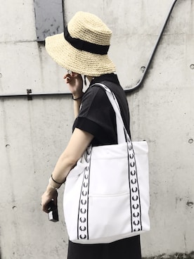 浅井なつみさんのコーディネート