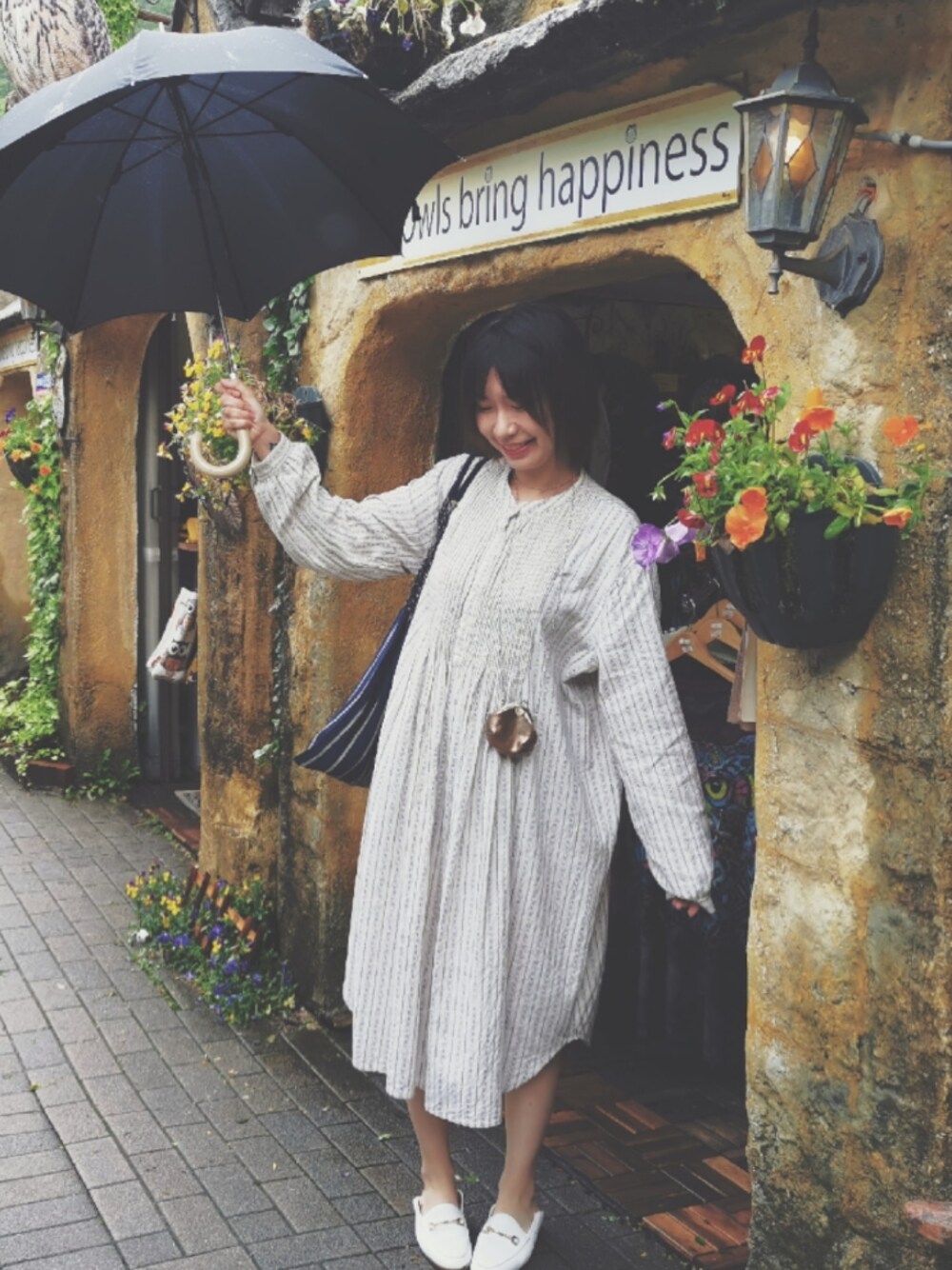 「BLUE BLUE JAPANのアイテム（バッグ、ブルー系）」を使った、niniさん（レディース・160cm）の夏コーディネートの1枚目の写真