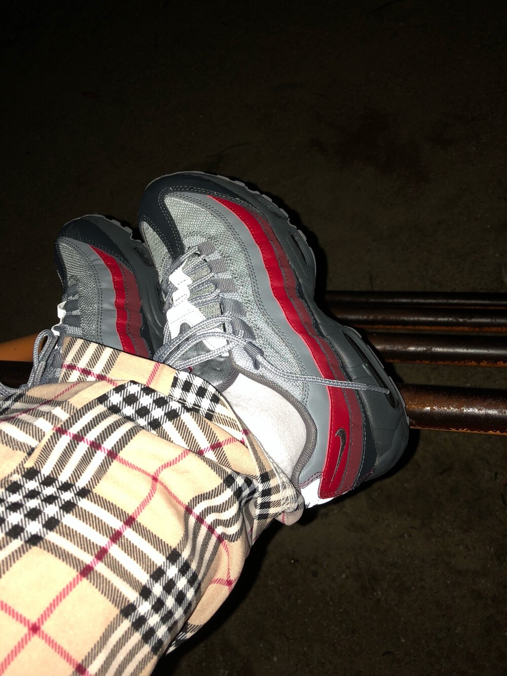 「used、ストリート、korea、アメカジ」｜「NIKEのナイキ エア マックス 95 エッセンシャル メンズシューズ / NIKE AIR MAX 95 ESSENTIAL（スニーカー、ホワイト系）」を使った、오하나さん（レディース・156cm）の冬コーディネートの1枚目の写真