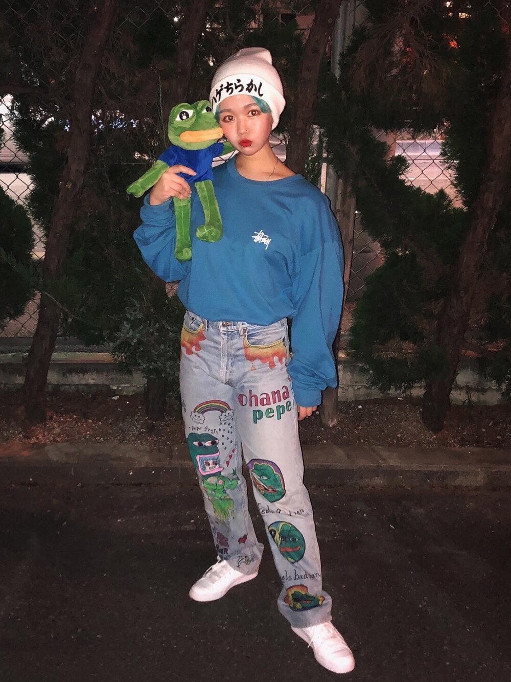 「ストリート、オーバーサイズ、used、韓国ファッション」｜「STUSSYのBasic Stussy L/SL Tee（Tシャツ/カットソー、ブルー系）」を使った、오하나さん（レディース・156cm）の春コーディネートの1枚目の写真