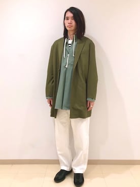 「ADAM ET ROPE'（アダムエロペ）のアイテム（チェスターコート）」を使った、つじかわさん（メンズ・173cm）の春コーディネート