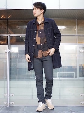 「KURO(クロ)のアイテム(ステンカラーコート)」を使った、KUROさん(メンズ・183cm)の冬コーディネート